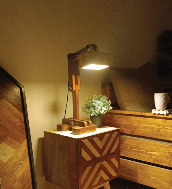 Amelia-Brown-Wooden-Table-Lamp-4.jpg