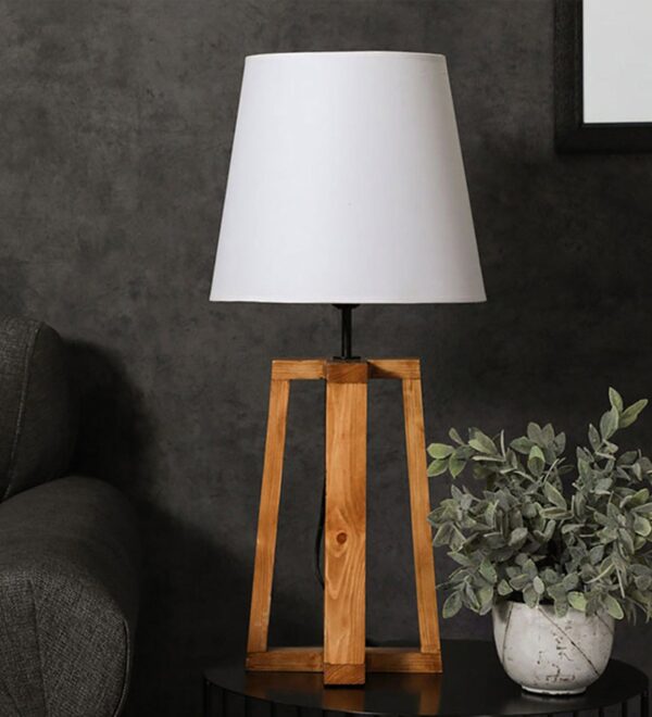 Blender-Brown-Wooden-Table-Lamp-2.jpg