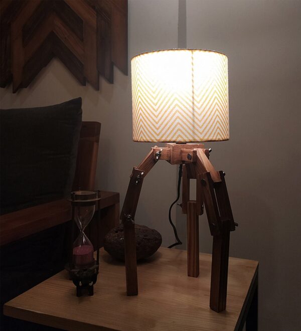 Crawler-Brown-Wooden-Table-Lamp-3.jpg