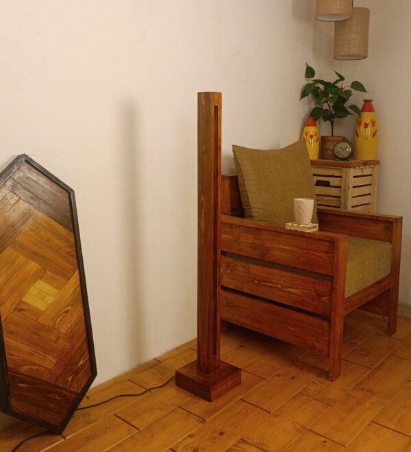 Excalibur-LED-Wooden-Floor-Lamp-7.jpg